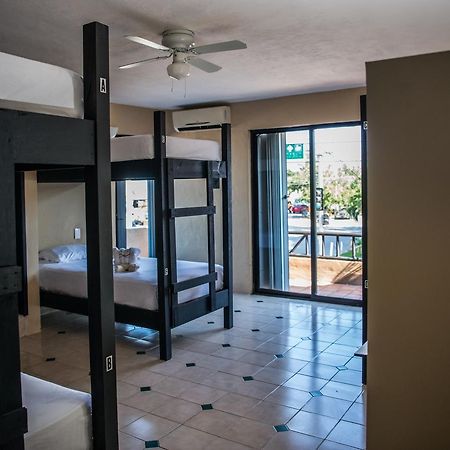 Deja Hostel بلايا ديل كارمن المظهر الخارجي الصورة