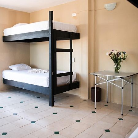 Deja Hostel بلايا ديل كارمن المظهر الخارجي الصورة