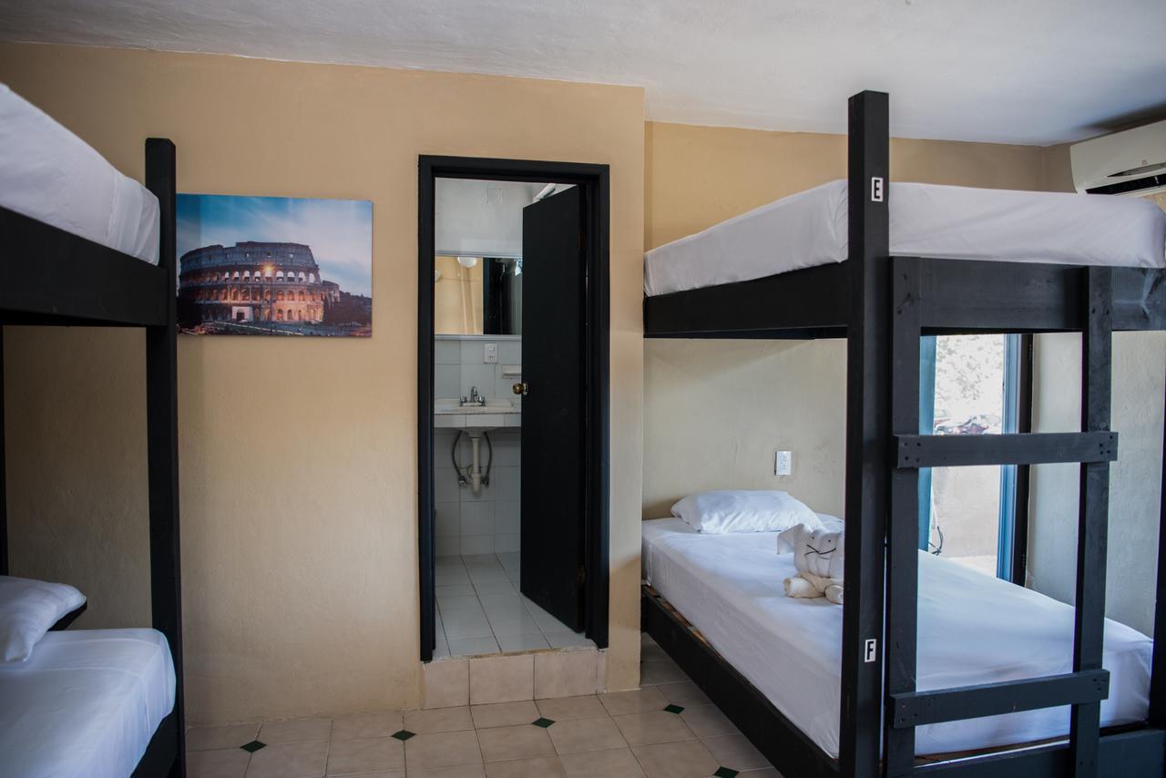 Deja Hostel بلايا ديل كارمن المظهر الخارجي الصورة