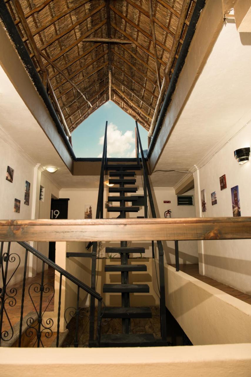 Deja Hostel بلايا ديل كارمن المظهر الخارجي الصورة