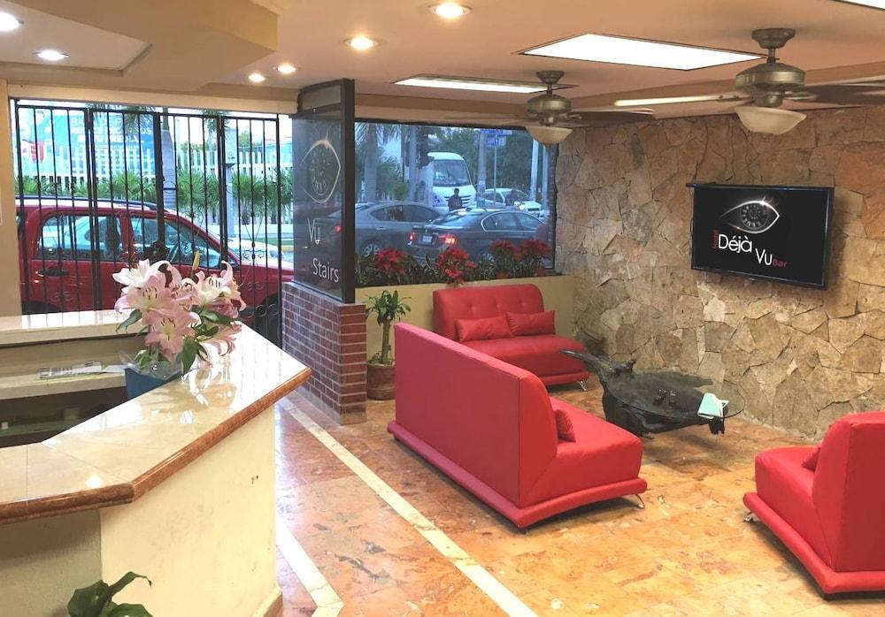 Deja Hostel بلايا ديل كارمن المظهر الخارجي الصورة